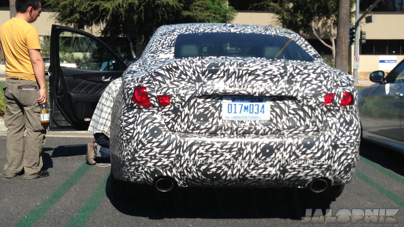 Illustration for article titled The 2014 Infiniti G37 Shows Off Its Squiggly Styling
